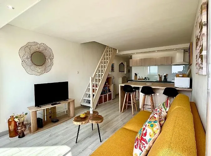 Duplex Cosy Avec Vue Mer *